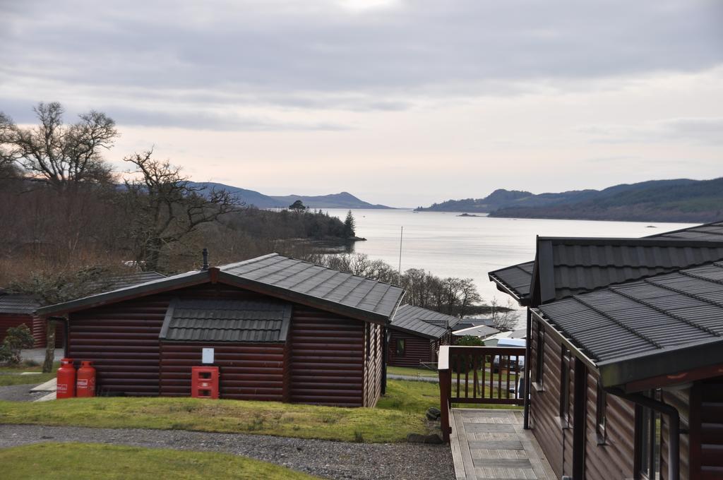 West Loch Shores Tarbert  Exterior photo